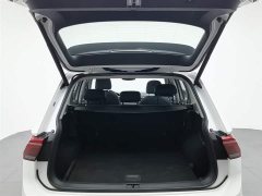 Volkswagen Tiguan L 330TSI automatic two-wheel drive R-Line version - фото 16