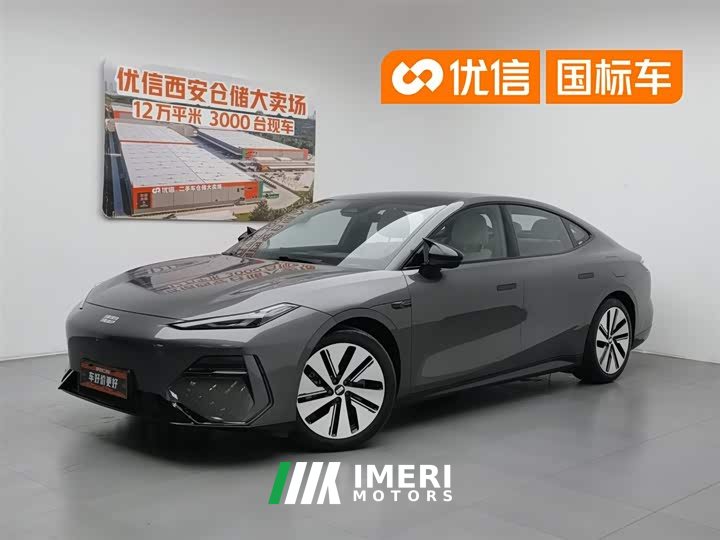 Geely Galaxy E8 550km rear drive MAX - автомобиль из Китая