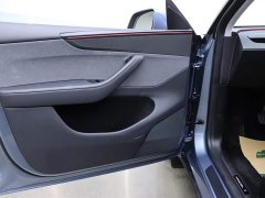 Tesla Model Y rear-wheel drive version - фото 10