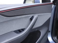Tesla Model Y rear-wheel drive version - фото 11