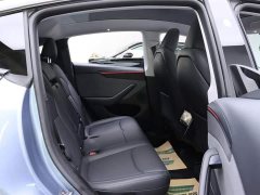 Tesla Model Y rear-wheel drive version - фото 15