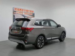 Mitsubishi Outlander 2020 2.4L four-wheel drive exclusive version, 5 seats - фото 2