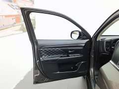 Mitsubishi Outlander 2020 2.4L four-wheel drive exclusive version, 5 seats - фото 8
