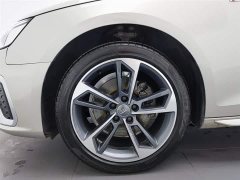 Audi A4L 2020 40 TFSI Fashionable and Dynamic - фото 17