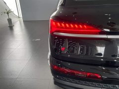 Audi Q7 55 TFSI quattro S line Sport - фото 9