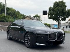 BMW 7 Series 2023 735Li M Sports Package - фото 3
