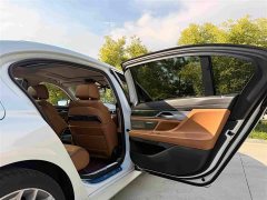 BMW 7 Series 2021 740Li Leading Luxury Package - фото 15