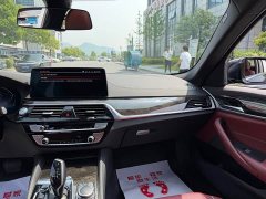 BMW 5 Series facelift 525Li M Sports Package - фото 11