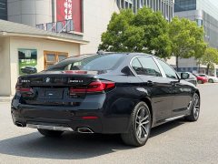 BMW 5 Series facelift 525Li M Sports Package - фото 17