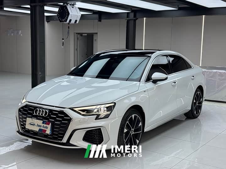Audi A3 A3L Limousine 35 TFSI Fashion Sport - автомобиль из Китая
