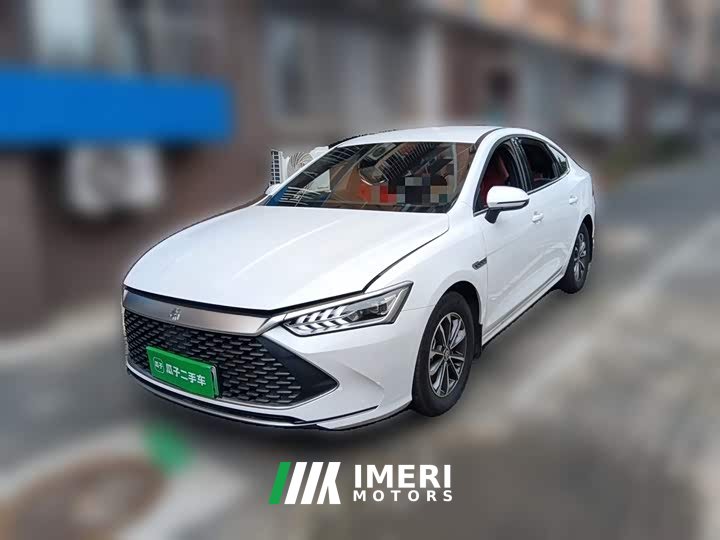 BYD Qin PLUS 2024 Honor Edition DM-i 55KM Leading Type - автомобиль из Китая