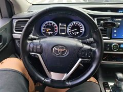 Toyota Highlander 2.0T four-wheel drive luxury version 7 seats - фото 11