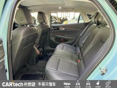 Volkswagen Passat 2025 Pro 380TSI Dragon Edition - фото 18