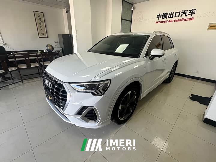Audi Q3 35 TFSI Fashionable and Dynamic - автомобиль из Китая