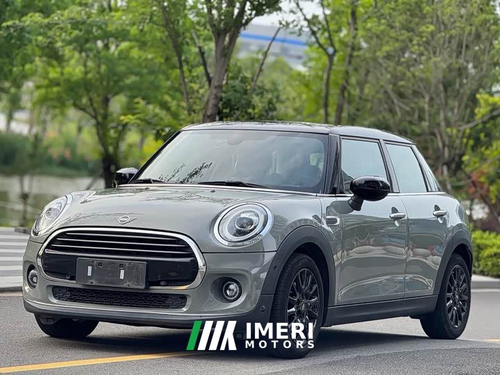 MINI 1.5T ONE PLUS five-door version - автомобиль из Китая