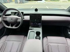 NIO ET5T 75kWh Touring - фото 11