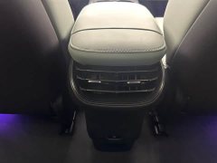 NIO ET5 75kWh - фото 12