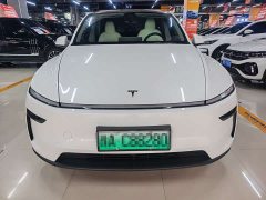 Tesla Model Y facelift long-range all-wheel drive version - фото 2