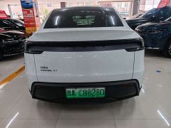 Tesla Model Y facelift long-range all-wheel drive version - фото 9