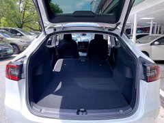 Tesla Model Y 2022 facelift, long-range all-wheel drive version - фото 11