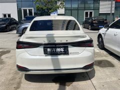Lexus ES 300h Premium Edition - фото 8
