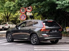 Volvo XC60 B5 four-wheel drive Zhiyuan Deluxe Edition - фото 9