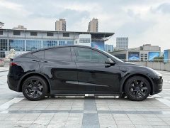 Tesla Model Y 2022 facelift, long-range all-wheel drive version - фото 17