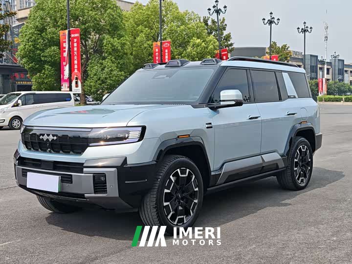 Fangchengbao Leopard 8 Zhiyong flagship version 6 seats - автомобиль из Китая