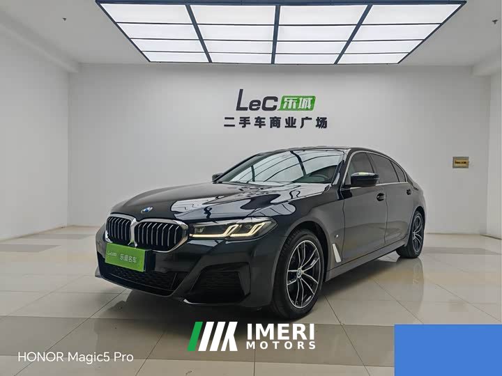 BMW 5 Series 2022 Facelift II 525Li M Sport Package - автомобиль из Китая
