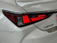 Lexus ES 2022 300h Luxury Edition - фото 20
