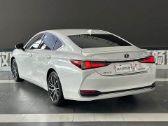 Lexus ES 2022 300h Luxury Edition - фото 6