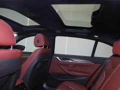 BMW 5 Series facelift 530Li leading M sports package - фото 17