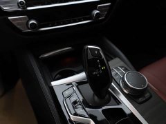 BMW 5 Series facelift 530Li leading M sports package - фото 8