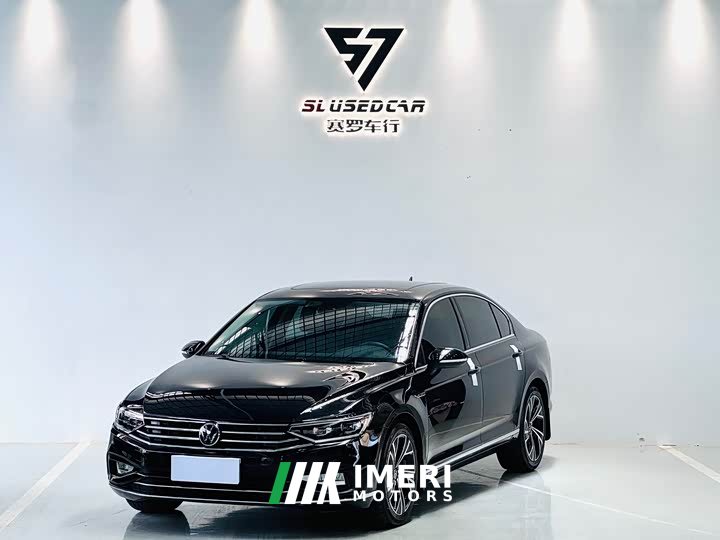 Volkswagen Magotan 2021 330TSI DSG 30th Anniversary Edition - автомобиль из Китая