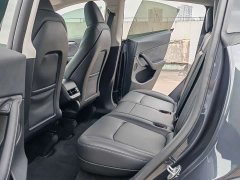 Tesla Model Y long-range all-wheel drive version - фото 16