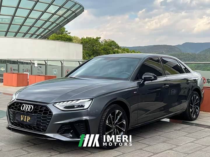 Audi A4L 2023 40 TFSI Luxury Dynamic - автомобиль из Китая