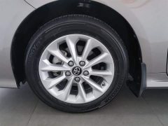 Toyota Corolla Dual Engine 1.8L E-CVT Elite Edition - фото 17