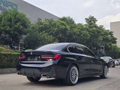 BMW 3 Series 325Li M Sports Package - фото 9