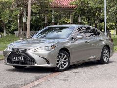 Lexus ES 2020 200 Excellence Edition - фото 1