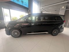 Denza D9 DM-i smart driving version 1020 four-wheel drive flagship - фото 3