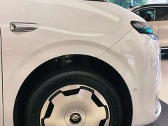 Leapmotor D99 BEV 700 Smart Premium Edition - фото 2