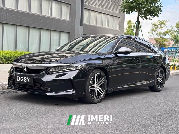 Honda Yingshipai 260TURBO Jingyue Edition - автомобиль из Китая