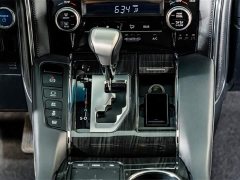 Lexus LM 2020 300h seven-seater elegant version - фото 15