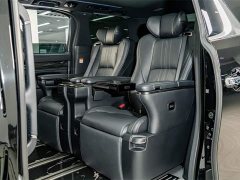 Lexus LM 2020 300h seven-seater elegant version - фото 20