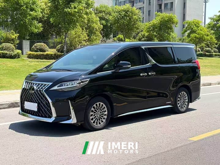 Lexus LM 2020 300h four-seat Royal Edition