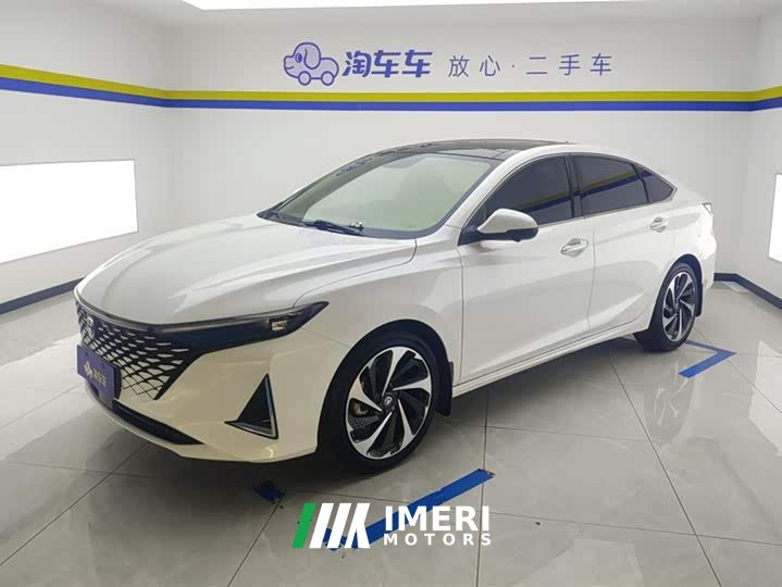 Changan UNI-V 2023 1.5T DCT Pilot Edition - автомобиль из Китая