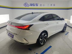Changan UNI-V 2023 1.5T DCT Pilot Edition - фото 3