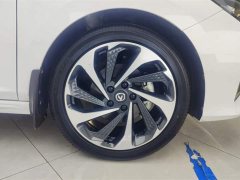 Changan UNI-V 2023 1.5T DCT Pilot Edition - фото 6