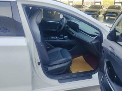 Changan UNI-V 2023 1.5T DCT Pilot Edition - фото 8
