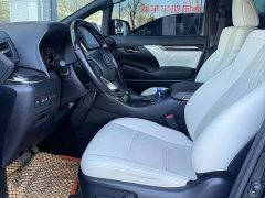 Lexus LM 2020 300h seven-seater elegant version - фото 10